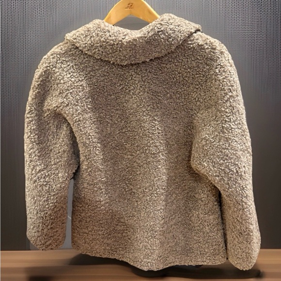 ASTR The Label Teddy Sherpa Jacket Taupe Cozy Button Front Women’s Small - Picture 4 of 4